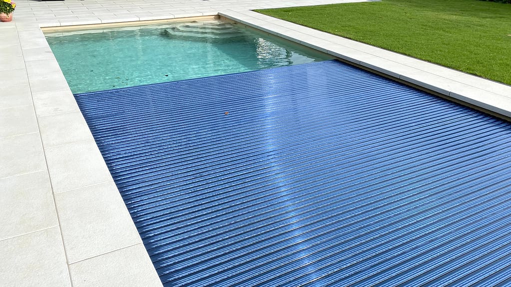 Pool Abdeckung MassivPool Ganzjahresnutzung Isostonesteinen 365 Tage Baden