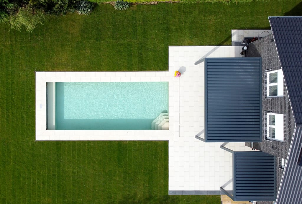 Swimmingpool im Garten zum Baden an 365 Tagen im Jahr MassivPool Ganzjahresnutzung Isostonesteinen 365 Tage Baden