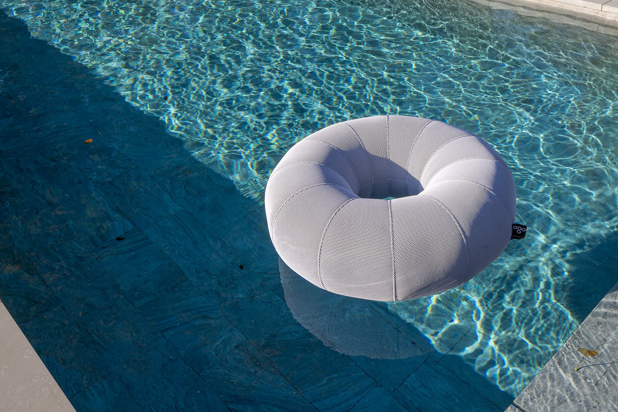 Fliesenpool Ring