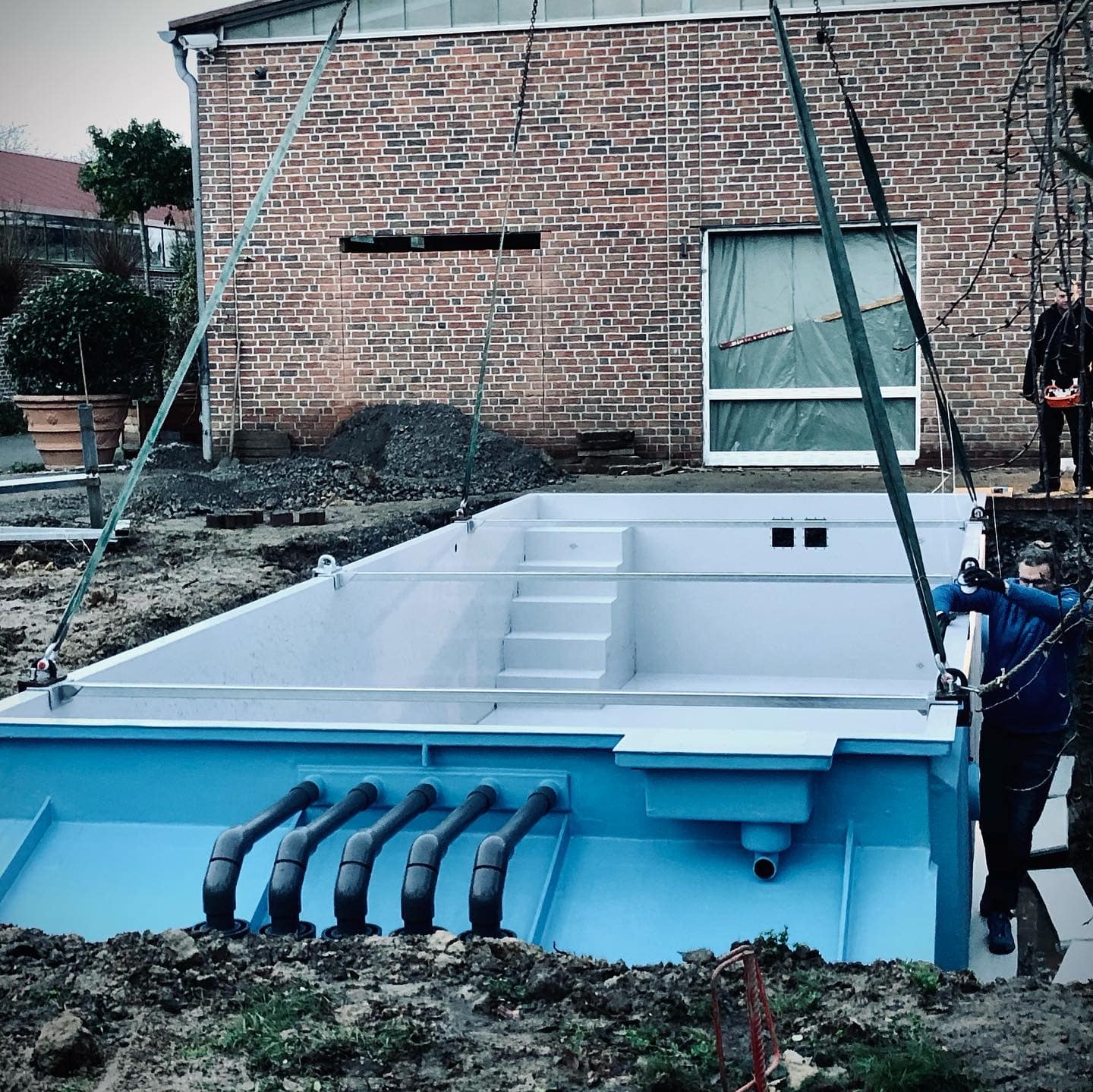 Poolbaustelle WEERTS Poolbau erste Ausstellung